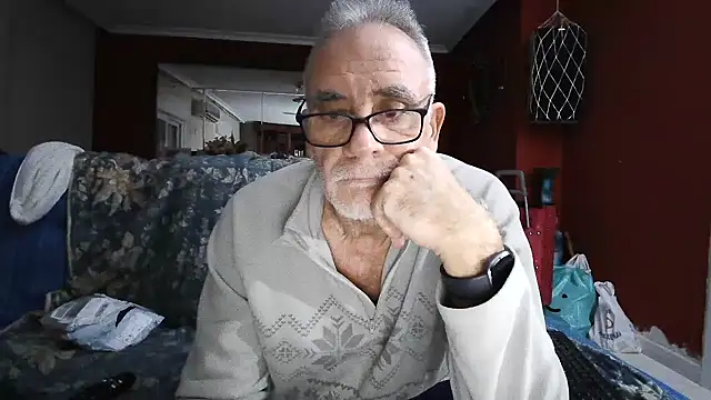 maduroguapo online show from February 8, 10:51 pm