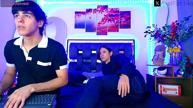 Alex and Fabian online show from December 6, 6:39 pm
