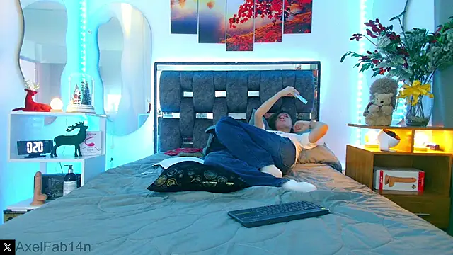 Alex and Fabian online show from December 22, 6:37 pm