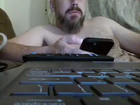 Snapshot of FROL83 chatting on May 24, 9:31 pm FROL83 online show from May 24, 9:31 pm