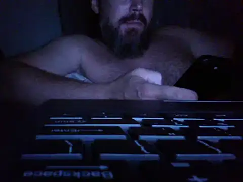 Snapshot of FROL83 chatting on June 8, 8:09 pm FROL83 online show from June 8, 8:09 pm