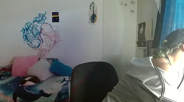 fenixmfx19 online show from December 25, 3:17 pm