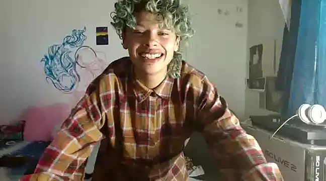 fenixmfx19 online show from December 25, 9:22 pm