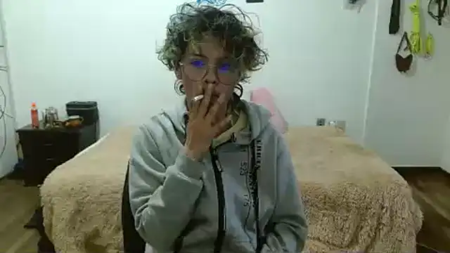 fenixmfx19 online show from February 18, 10:14 pm