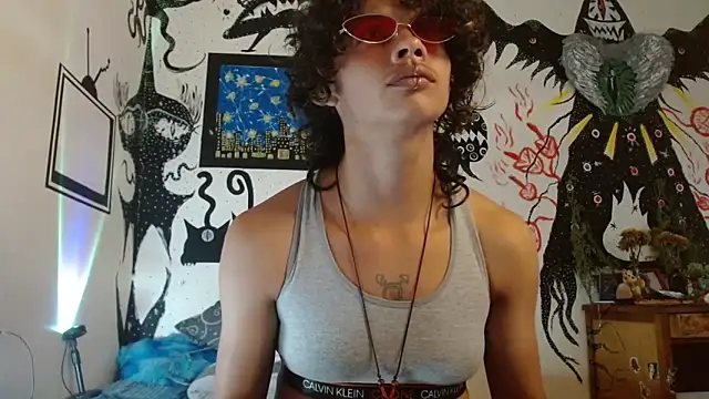 fenixmfx19 online show from October 6, 9:12 pm