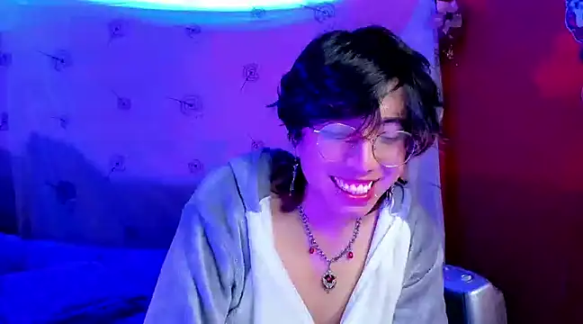 Snapshot of AnggelONfiree chatting on December 29, 9:50 am AnggelONfiree online show from December 29, 9:50 am