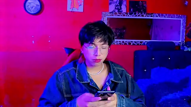 Snapshot of AnggelONfiree chatting on February 25, 4:03 am AnggelONfiree online show from February 25, 4:03 am