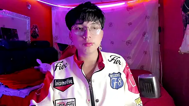 Snapshot of AnggelONfiree chatting on September 23, 8:17 am AnggelONfiree online show from September 23, 8:17 am