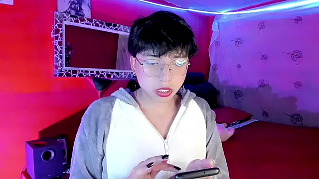 Snapshot of AnggelONfiree chatting on September 30, 12:48 am AnggelONfiree online show from September 30, 12:48 am