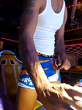 Snapshot of Cpp3377 chatting on December 21, 9:27 am Cpp3377 online show from December 21, 9:27 am