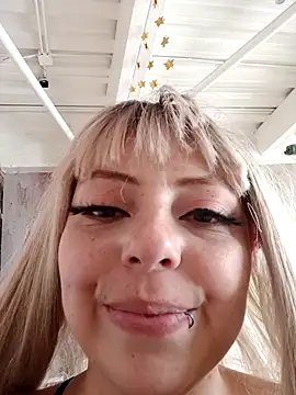 madelaine- online show from February 10, 8:21 pm