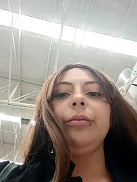 madelaine- online show from February 17, 8:15 pm