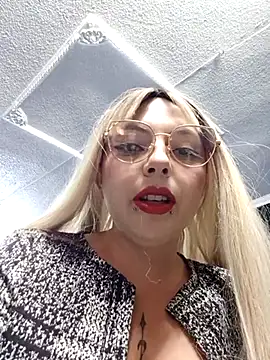 madelaine- online show from February 25, 7:36 pm