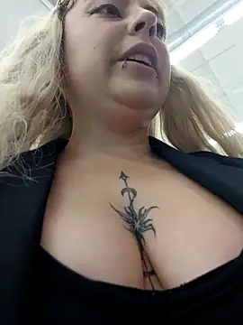 madelaine- online show from March 20, 7:04 pm