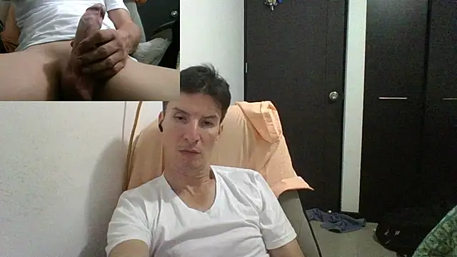 Snapshot of fieryloves chatting on January 1, 7:30 am fieryloves online show from January 1, 7:30 am