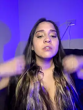 Snapshot of valentina_jonnes1 chatting on November 29, 5:10 am valentina jonnes1 online show from November 29, 5:10 am