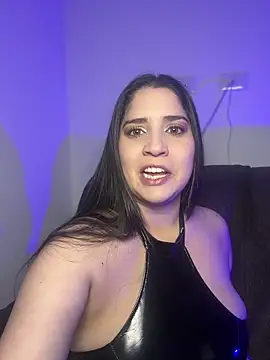 Snapshot of valentina_jonnes1 chatting on December 18, 3:12 am valentina jonnes1 online show from December 18, 3:12 am