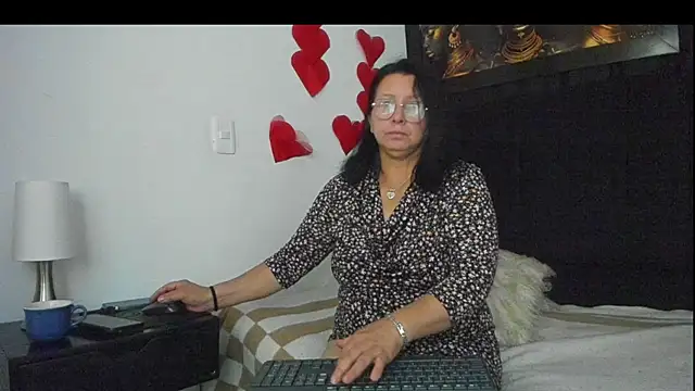 Evaaross 2345 online show from March 5, 10:55 am