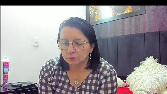 Evaaross 2345 online show from February 7, 2:10 pm