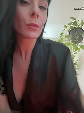 VixenVixie online show from December 16, 10:34 pm