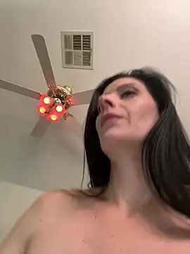 VixenVixie online show from December 17, 1:39 am