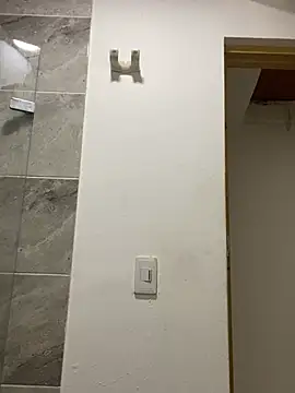 HellenHylls online show from January 19, 7:46 am