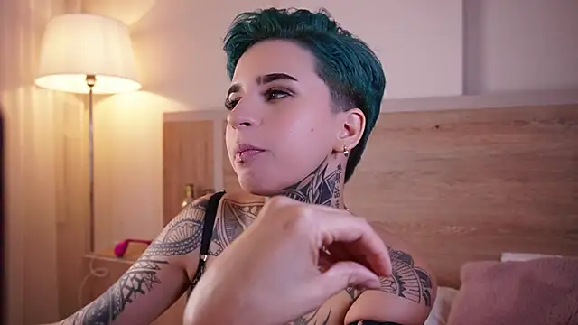 AliceShazaham  online show from February 7, 9:16 am