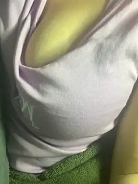 Snapshot of Chiha88 chatting on December 23, 8:03 pm Chiha88 online show from December 23, 8:03 pm