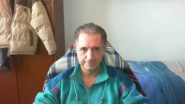 lliuk70mi online show from April 4, 1:08 pm