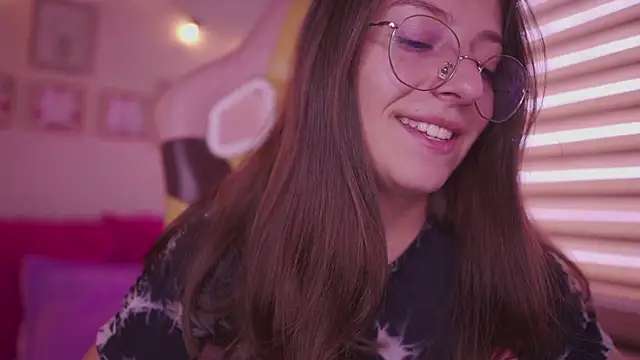 milly kenner online show from April 14, 6:47 pm