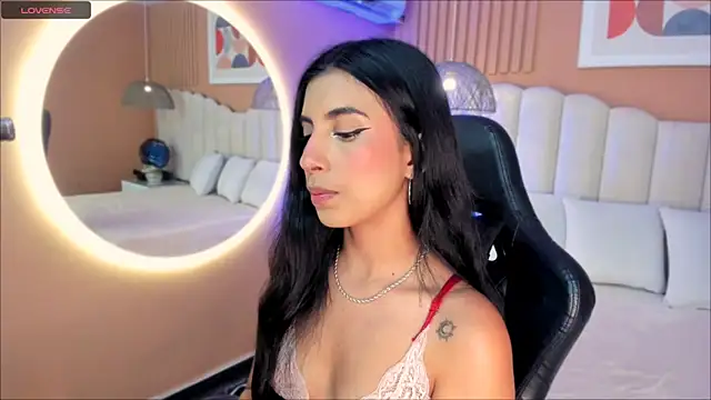 zia cooper online show from October 14, 7:25 pm