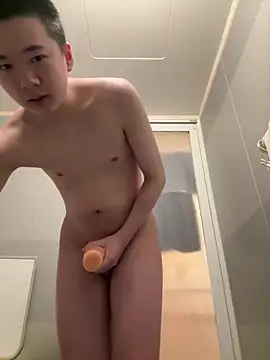 Snapshot of syogo19 chatting on March 7, 5:17 pm syogo19 online show from March 7, 5:17 pm