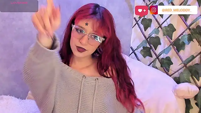 Snapshot of RedMeloddy chatting on February 17, 11:44 pm RedMeloddy online show from February 17, 11:44 pm