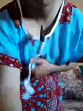 Snapshot of Maha_Ms chatting on December 16, 12:49 pm Maha Ms online show from December 16, 12:49 pm