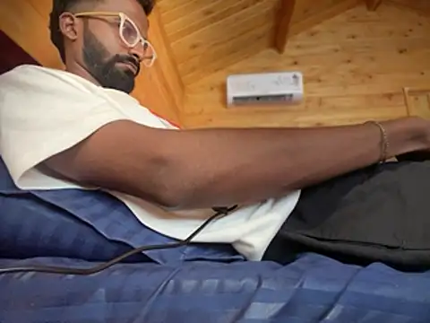 bigfatdick111 online show from February 23, 8:01 am