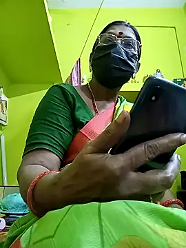 Snapshot of Tamil_yamuna_hindi chatting on January 15, 3:33 am Tamil yamuna hindi online show from January 15, 3:33 am