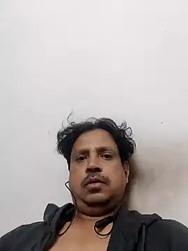 Snapshot of Raj1043 chatting on December 12, 11:58 pm Raj1043 online show from December 12, 11:58 pm