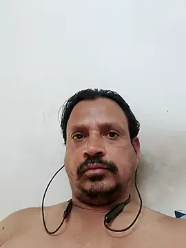 Snapshot of Raj1043 chatting on January 29, 9:01 am Raj1043 online show from January 29, 9:01 am