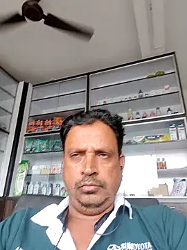 Snapshot of Raj1043 chatting on October 30, 6:04 am Raj1043 online show from October 30, 6:04 am