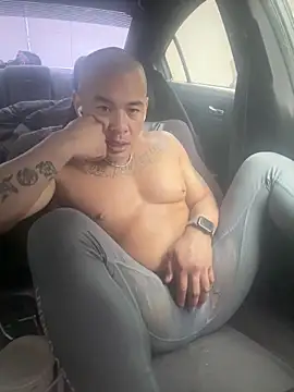 EatMyCake831 online show from December 3, 7:01 pm