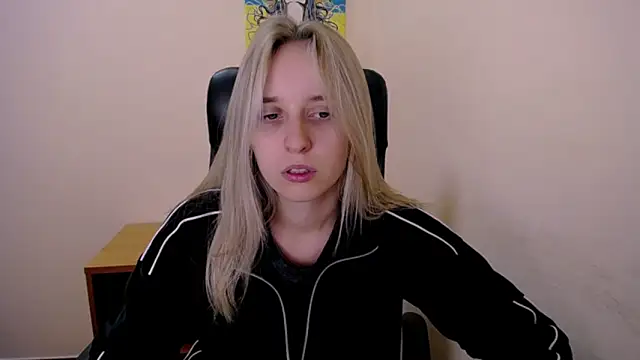 Snapshot of _Nicole_new chatting on September 25, 11:47 am  Nicole new online show from September 25, 11:47 am