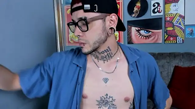 MurdockH online show from November 23, 5:40 am