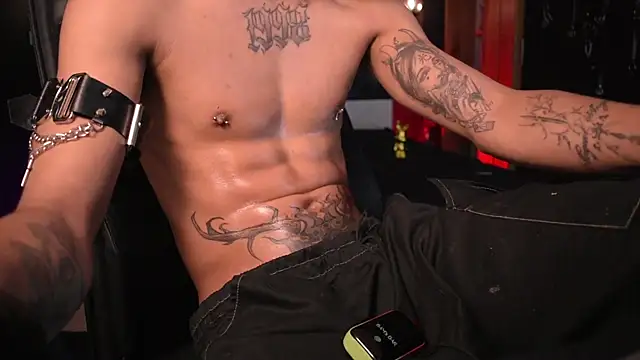 Snapshot of DemonKush-- chatting on April 12, 6:07 am DemonKush-- online show from April 12, 6:07 am