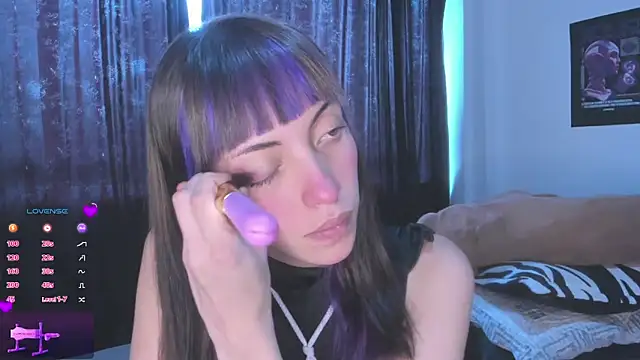 MiaGoth  online show from October 9, 7:45 pm