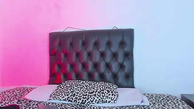 seline wolff online show from January 11, 4:27 am