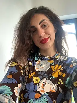 EmaSkyes online show from October 14, 6:47 am