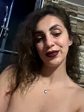 EmaSkyes online show from October 28, 7:38 pm