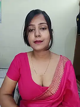 Snapshot of Miss-Riyasingh chatting on May 20, 5:24 am Miss-Riyasingh online show from May 20, 5:24 am