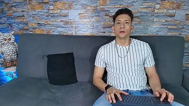 Maykol Victoriasr online show from November 18, 6:51 am