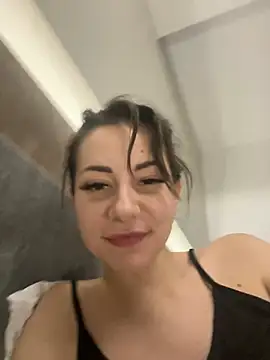 Snapshot of BelleSkye chatting on January 26, 8:23 pm BelleSkye online show from January 26, 8:23 pm